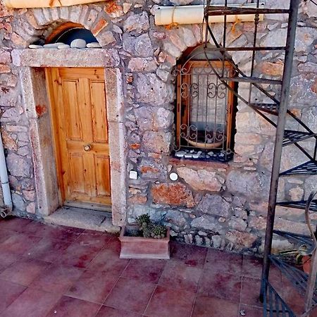 Traditional Stone House In Chios Chios Town Exterior photo