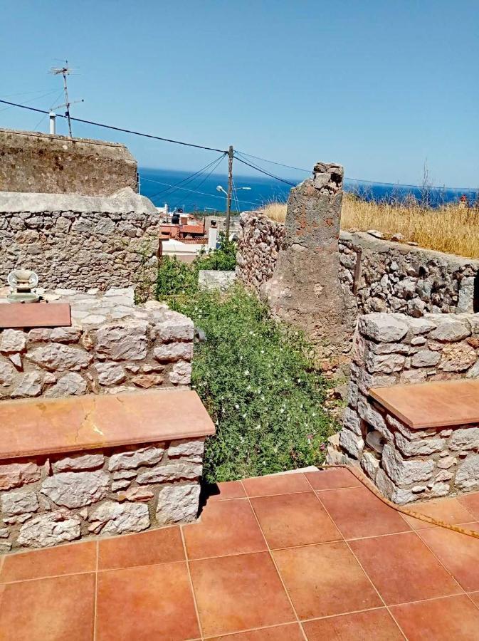 Traditional Stone House In Chios Chios Town Exterior photo