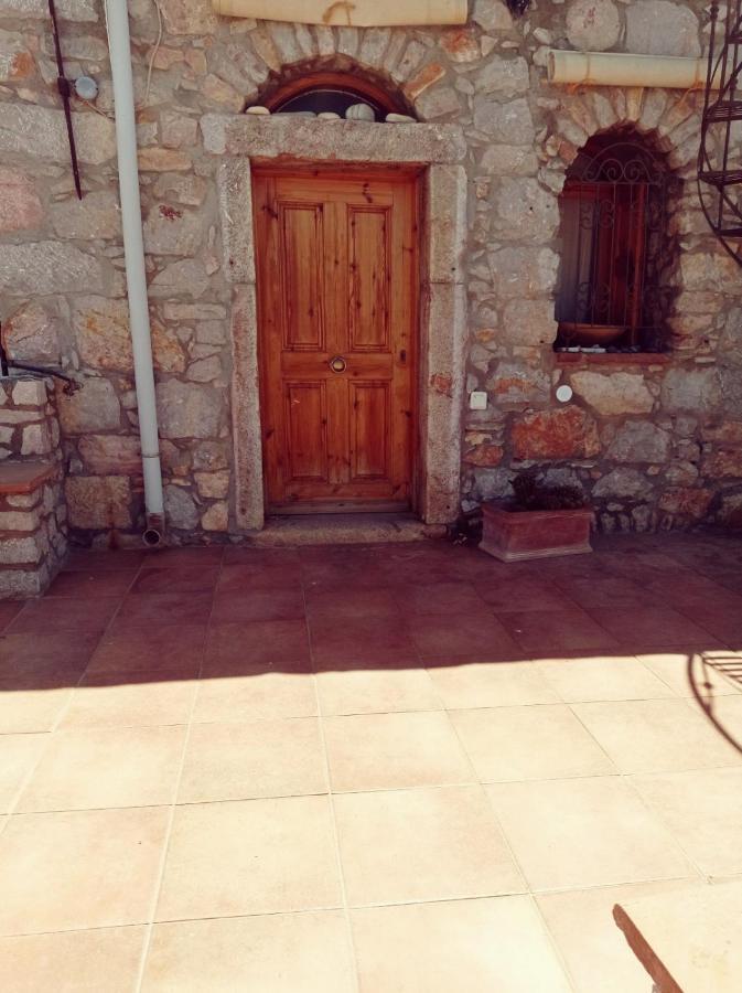 Traditional Stone House In Chios Chios Town Exterior photo