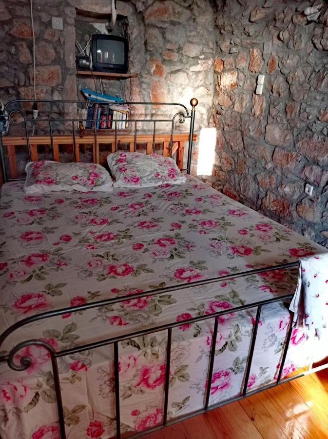 Traditional Stone House In Chios Chios Town Exterior photo
